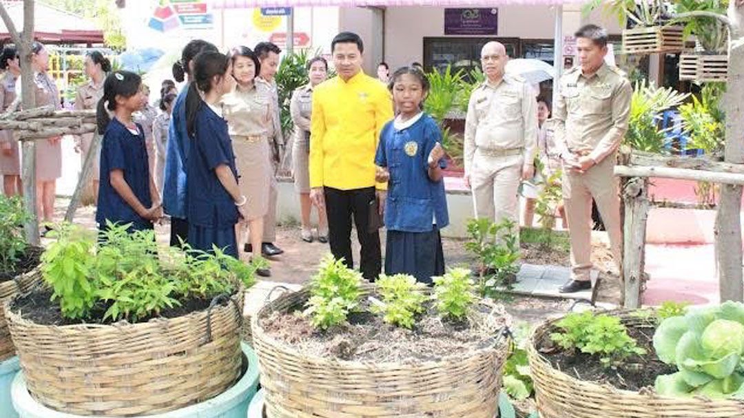 'ดร.พิเชฐร์'ตรวจเยี่ยมการขับเคลื่อนนโยบายกระทรวงศึกษาธิการพื้นที่เขตตรวจราชการเขต 1 และ เขต  2
