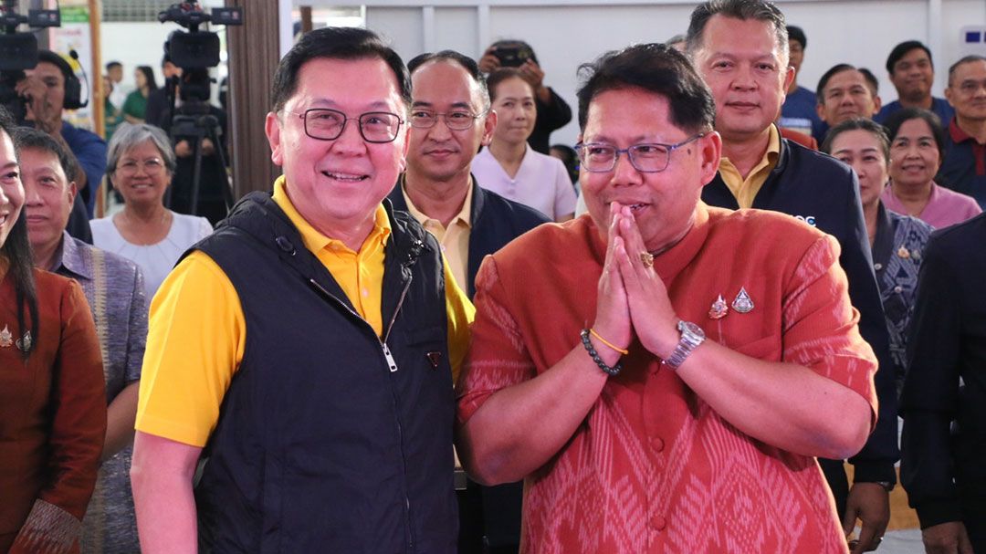 'จตุพร-ฉันทวิชญ์'นำทัพพาณิชย์ ลุยหนองคาย ถกค้าชายแดน-ผ่านแดน