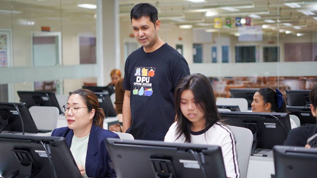 DPU ร่วมขับเคลื่อนการยกระดับอาชีวะดิจิทัลกราฟิกทั่วไทย สู่แรงงานคุณภาพยุคใหม่ด้วยแนวคิด 'คิดวิเคราะห์-เข้าใจตลาด'