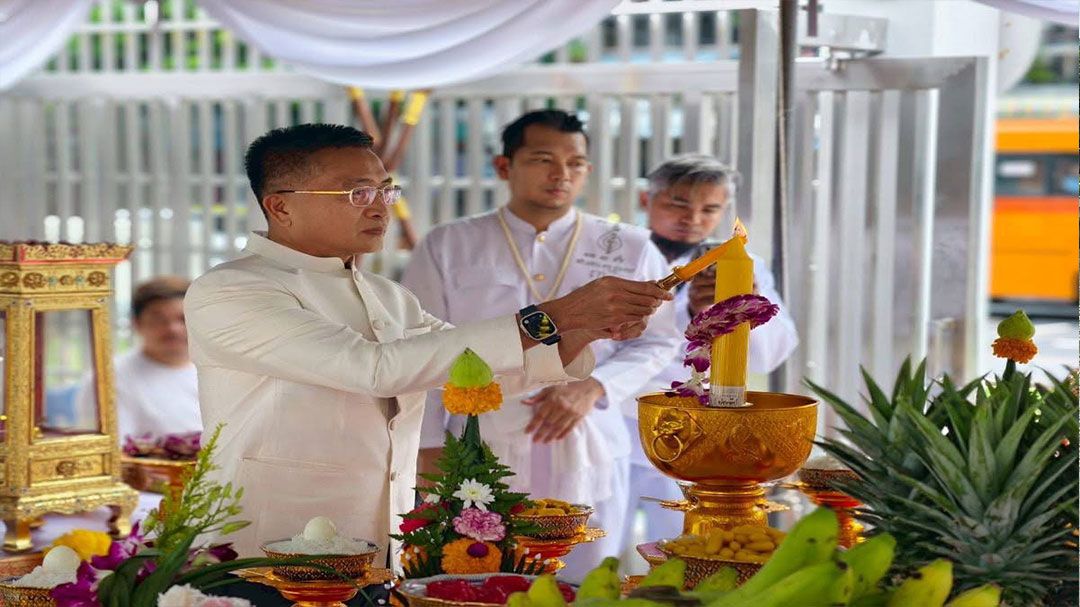 กทม.บวงสรวงศาลพระภูมิ-ตายาย เขตดินแดงแห่งใหม่