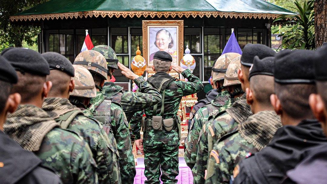 หน่วยอรัญฯจัดพิธีมอบพระพุทธนราฯแก่กำลังพลชายแดน