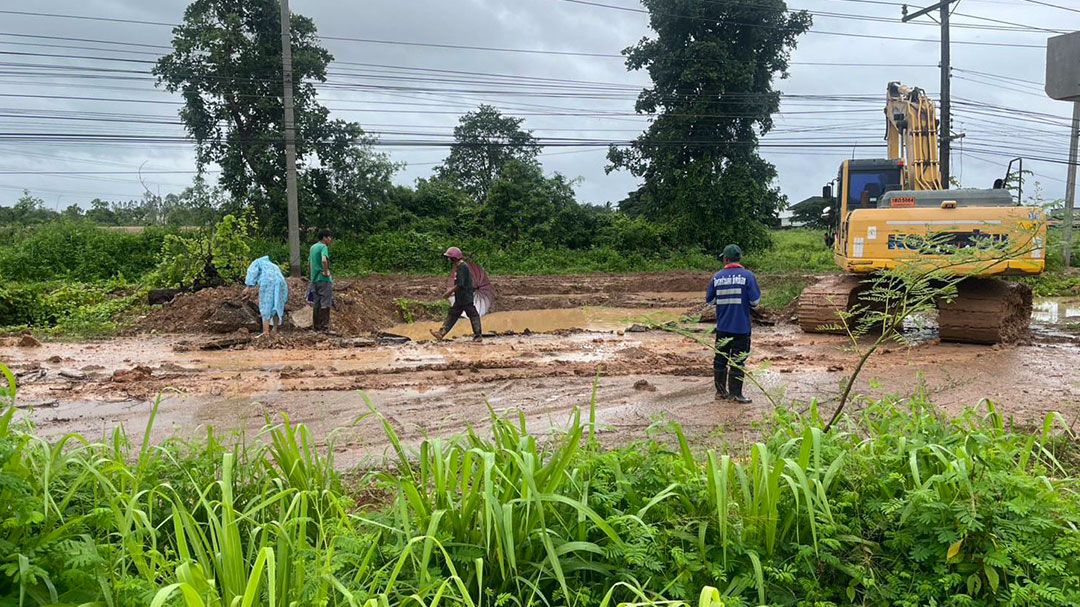 รฟท. เผย พายุ ‘วิภา’ ส่งผลกระทบโครงการรถไฟทางคู่สายเด่นชัย–เชียงราย–เชียงของ  ‘วีริศ สั่งหยุดงานเสี่ยง