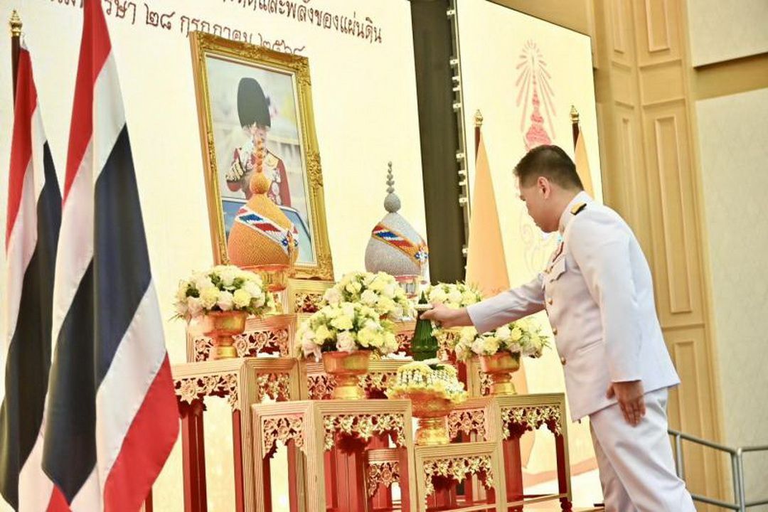 'วราวุธ' นำคณะผู้บริหาร พม. ถวายพระพรชัยมงคลพระบาทสมเด็จพระเจ้าอยู่หัว เนื่องในโอกาสเฉลิมพระชนมพรรษา 28 ก.ค.68
