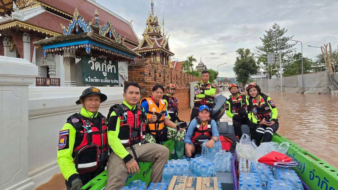 'วัดพระธรรมกาย'จัดครัวสนามส่งด่วนอาหารปรุงสุก บรรเทาทุกข์คณะสงฆ์น่าน