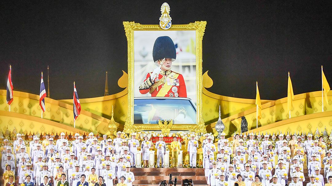 'สุริยะ'นำจุดเทียนถวายพระพรชัยมงคล'พระบาทสมเด็จพระเจ้าอยู่หัว'