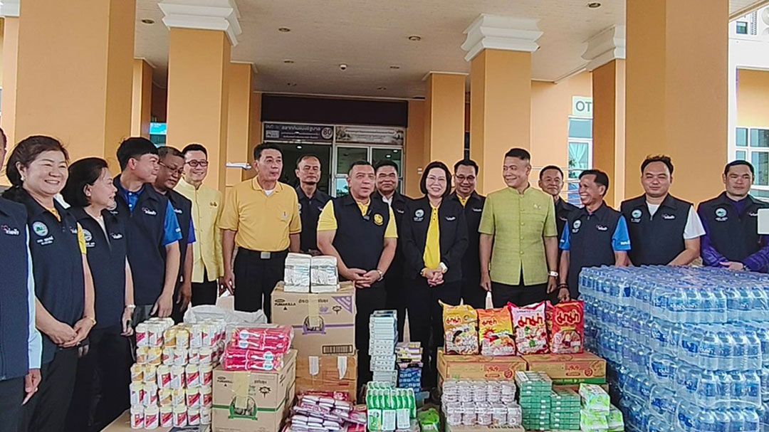 บึงกาฬรวมพลังธารน้ำใจ ช่วยเหลือผู้ประสบภัยจากเหตุสู้รบชายแดนไทย-กัมพูชา