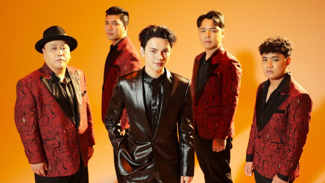 ลิเกชื่อดัง ‘ศรราม น้ำเพชร’ จับมือเจ้าของ 200 ล้านวิว!! ปล่อยเพลงลิเกสไตล์โมเดิร์น