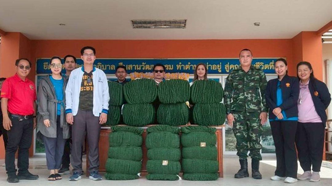 'ปชป.'ลงพื้นที่'ศรีสะเกษ-อุบลราชธานี' มอบเงินเยียวยาให้ทายาทผู้เสียชีวิต จากเหตุปะทะในปั๊มน้ำมัน