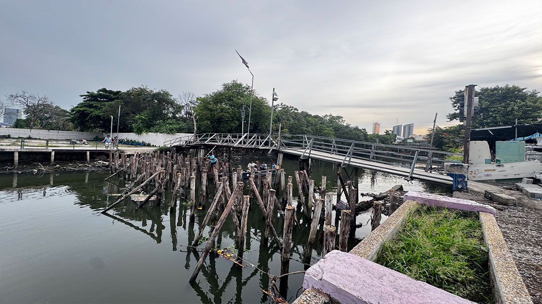 กทม.เร่งรื้อบ้านรุกล้ำคลองบางซื่อแก้ปัญหากีดขวางทางน้ำ