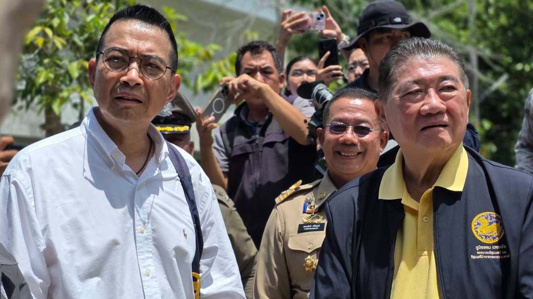 ‘ภูมิธรรม’นำทีมส่งผู้อพยพกลับภูมิลำเนาใน‘สุรินทร์’ ย้ำเตรียมสรุปข้อมูลเยียวยารอบที่ 2 ทุกมิติ