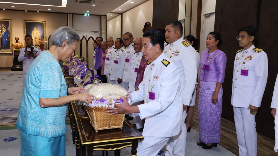 ‘กรมสมเด็จพระเทพฯ‘ พระราชทานพระราชวโรกาสให้ ประธานสภาเกษตรกร จ.ฉะเชิงเทรา นำสมาชิกสภาเกษตรกรเฝ้าฯ