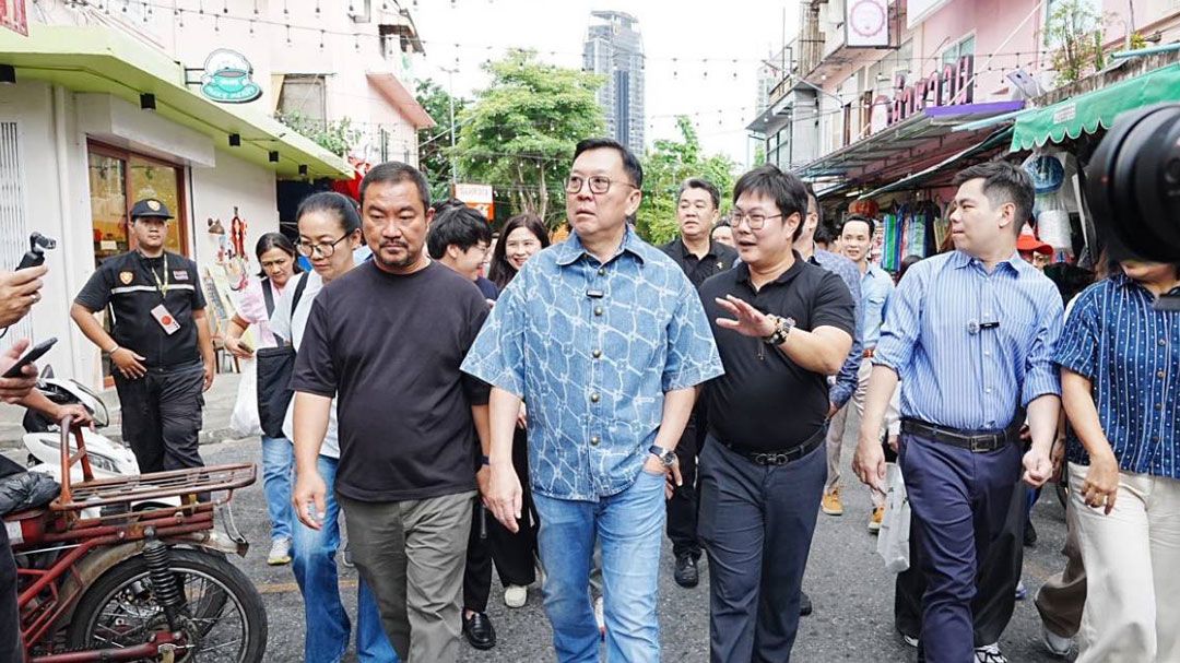 ‘จตุพร’ ลุยบรรทัดทองรับฟังปัญหาผู้ประกอบการหนุนเป็นแลนด์มาร์กสตรีทฟู้ดระดับโลก