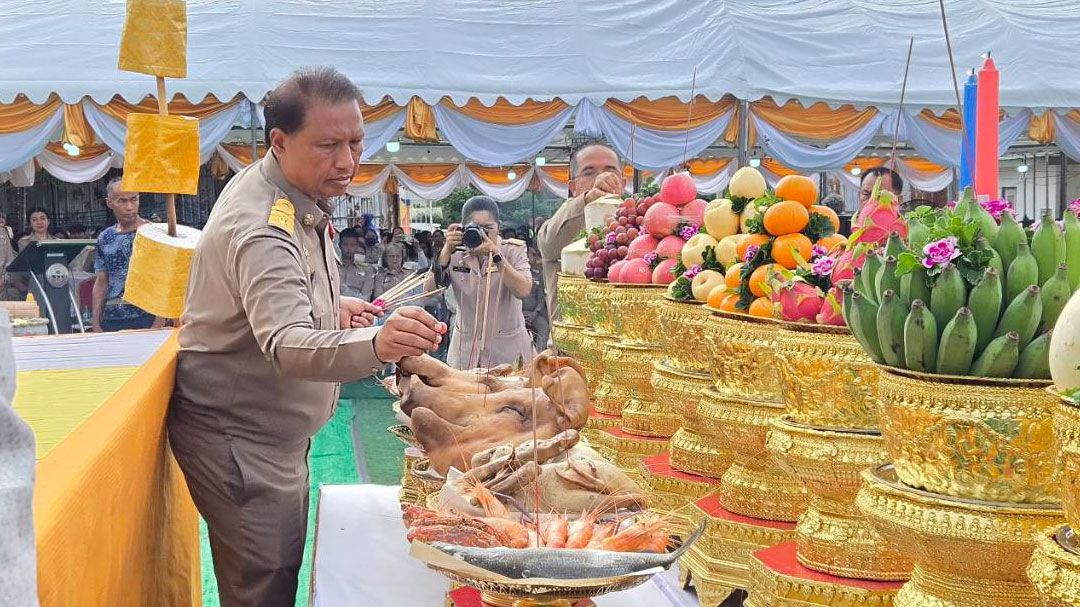 ผู้ว่าปทุมฯวางศิลาฤกษ์ โรงพยาบาลเทศบาลท่าโขลง