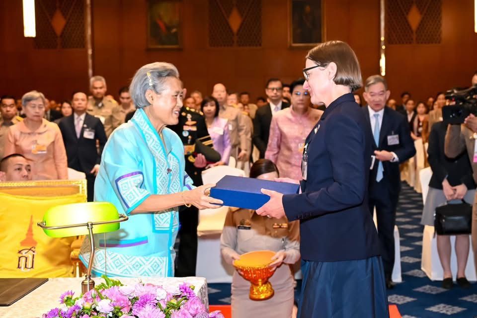 'กรมสมเด็จพระเทพฯ'เสด็จพระราชดำเนินไปทรงฟังปาฐกถาฯ เกี่ยวกับกฎหมายมนุษยธรรมระหว่างประเทศ