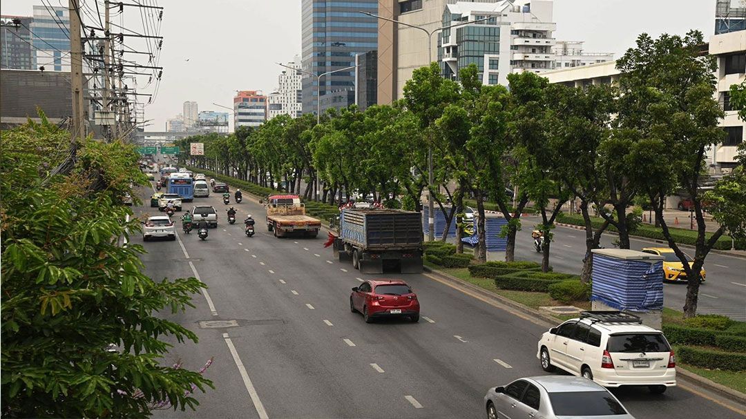 กทม.ขยายเขตมลพิษต่ำ 50 เขตทั่วกรุง เตือนรถบรรทุกขึ้นทะเบียนบัญชีสีเขียว ต.ค.นี้