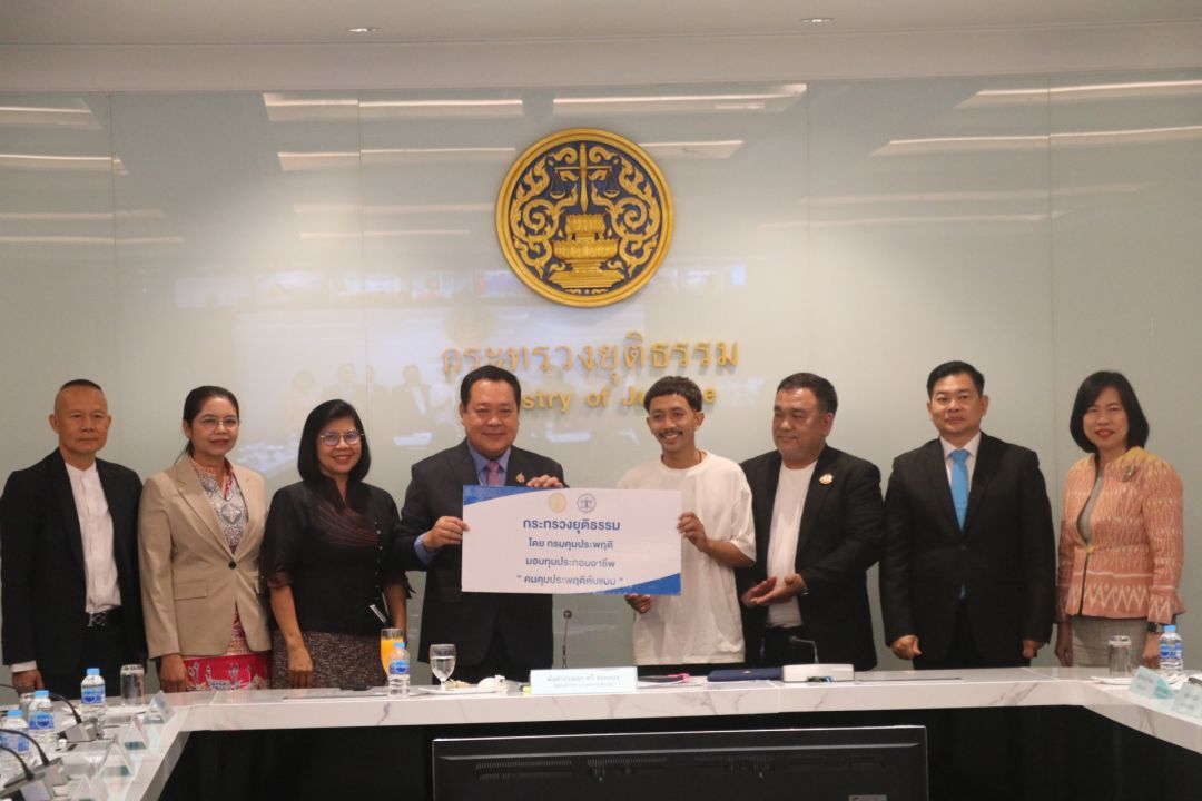 'ทวี' ดัน 'กรมคุมประพฤติ-ราชทัณฑ์' ช่วยแก้วิกฤตแรงงานเขมร 2 แสนคน กลับประเทศ