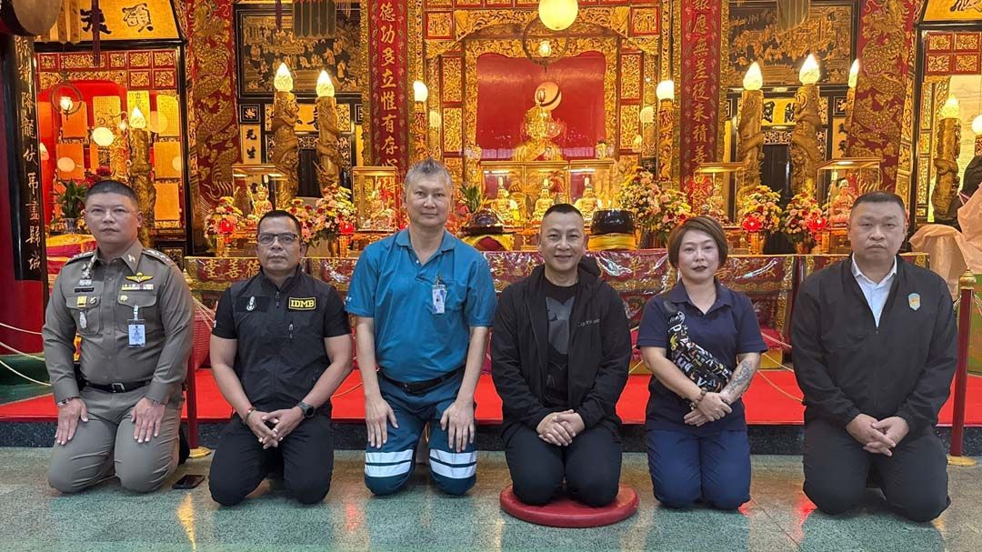 ‘มูลนิธิป่อเต็กตึ๊ง’ต้อนรับ‘ผบ.ตร.’สักการะหลวงปู่ไต้ฮง-ทำบุญชุดข้าวสารในงานประเพณีทิ้งกระจาด