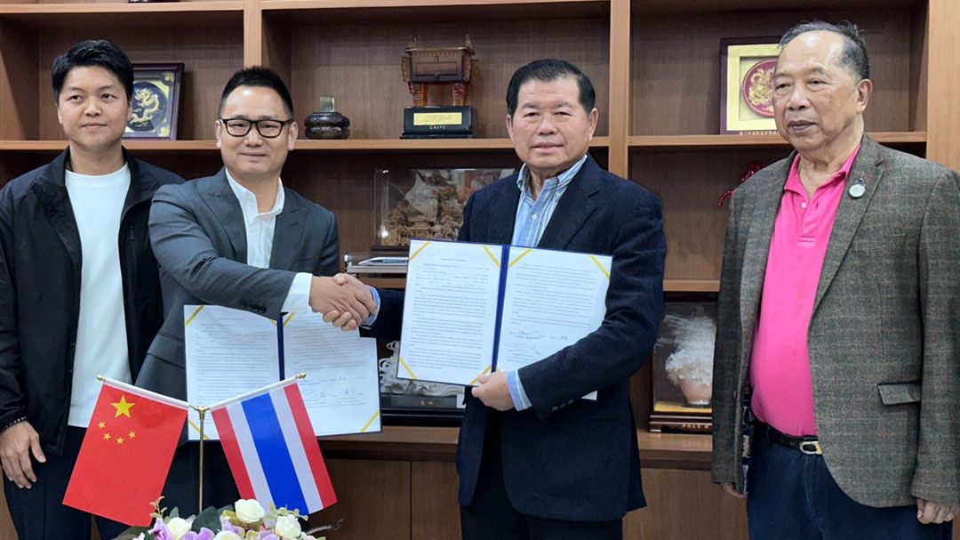 ‘นิพนธ์’ จับมือนักธุรกิจเฉิงตู ตั้งโรงงานรถจักรยานยนต์ไฟฟ้าบุกตลาดภาคใต้ สร้างงาน-สร้างอาชีพ