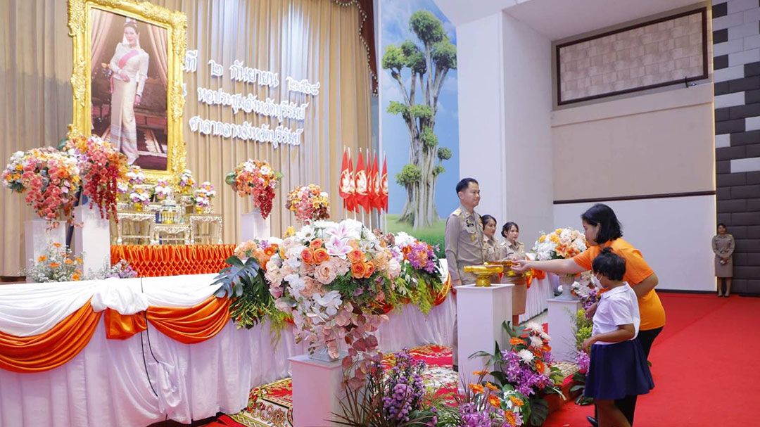“มูลนิธิคุณพุ่ม” มอบทุนเด็กออทิสติก เด็กพิการรุนแรงฐานะยากจน 175 ทุน