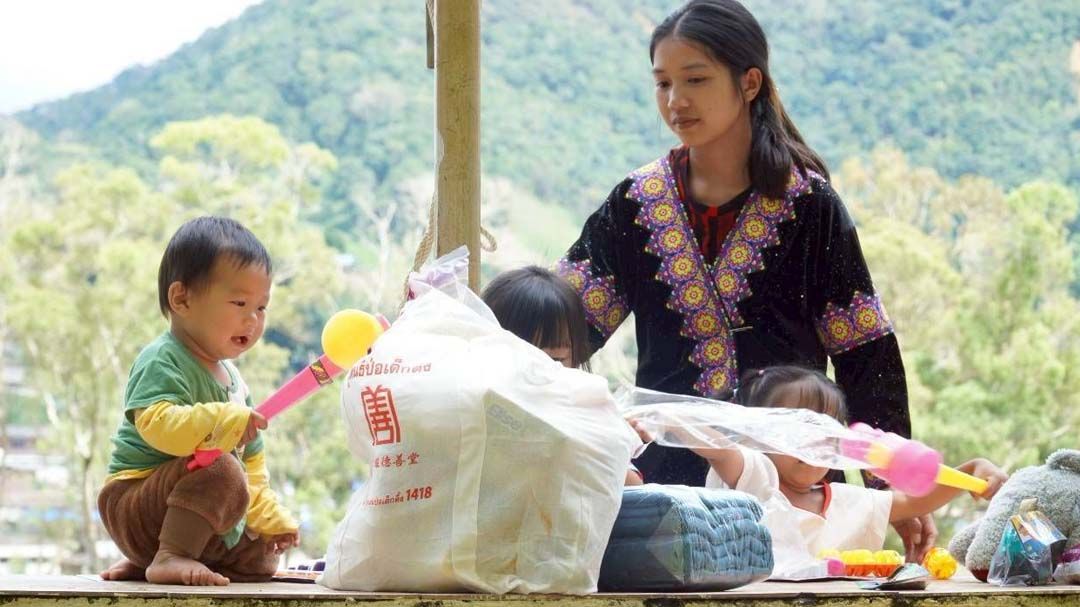 ‘มูลนิธิป่อเต็กตึ๊ง’ลงพื้นที่บรรเทาทุกข์ เหตุดินโคลนถล่ม-น้ำป่าไหลหลากที่‘บ้านปางอุ๋ง’เชียงใหม่