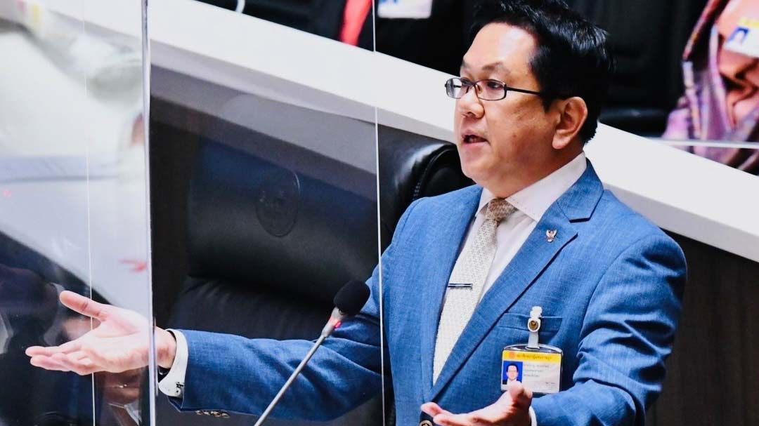 ‘จิรายุ’เหน็บเชิญ‘ปชน.’สวมบทฝ่ายค้านตาม‘MOA ส้ม-น้ำเงิน’ได้เต็มที่