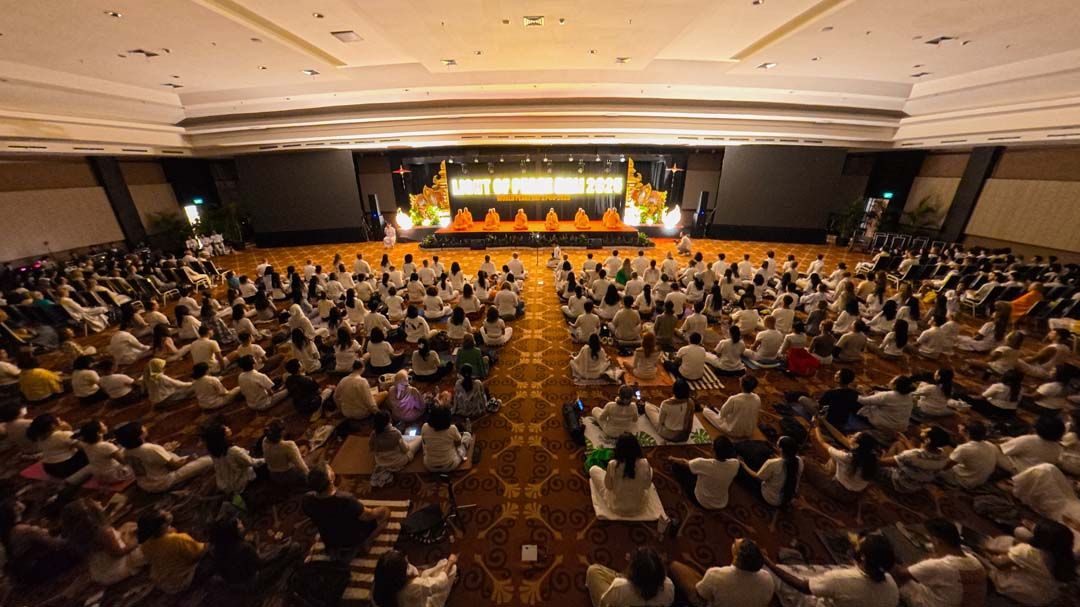 ‘บาหลี’จัด‘สมาธิเพื่อสันติภาพ’ เฉลิมฉลอง‘วันสันติภาพโลก’ 60 ประเทศ 2,000 กว่าคนร่วมงาน