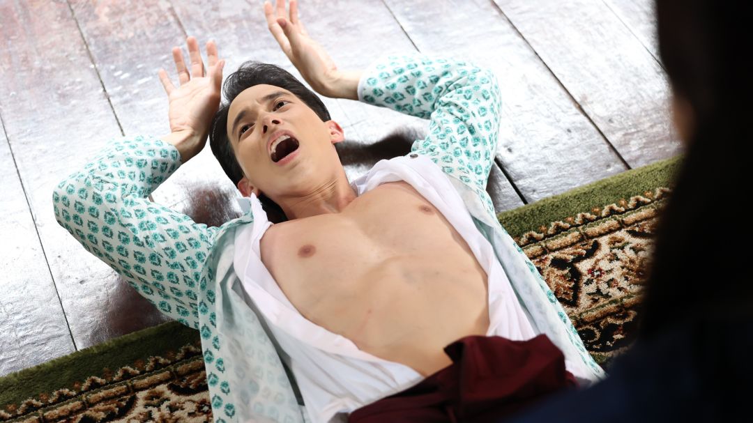 ‘เจมส์ – เบลล่า’ จัดหนัก! สมุนไพรเป็นเหตุ ทำฮา สยิว แอบแซ่บเบา ๆ