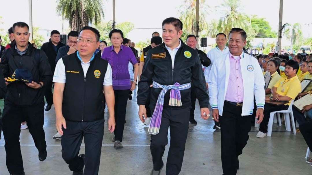 'อธิบดีกรมปศุสัตว์'ติดตามคณะ'รมว.เกษตรฯ'ลงพื้นที่พิจิตร ติดตามสถานการณ์น้ำ-รับปัญหาพี่น้องเกษตรกร