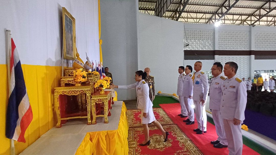 'ในหลวง-พระราชินี'พระราชทาน 42 ล้าน ก่อสร้างอาคาร รพ.พนมดงรัก ที่ถูกกระสุนปืนใหญ่กัมพูชาเสียหาย