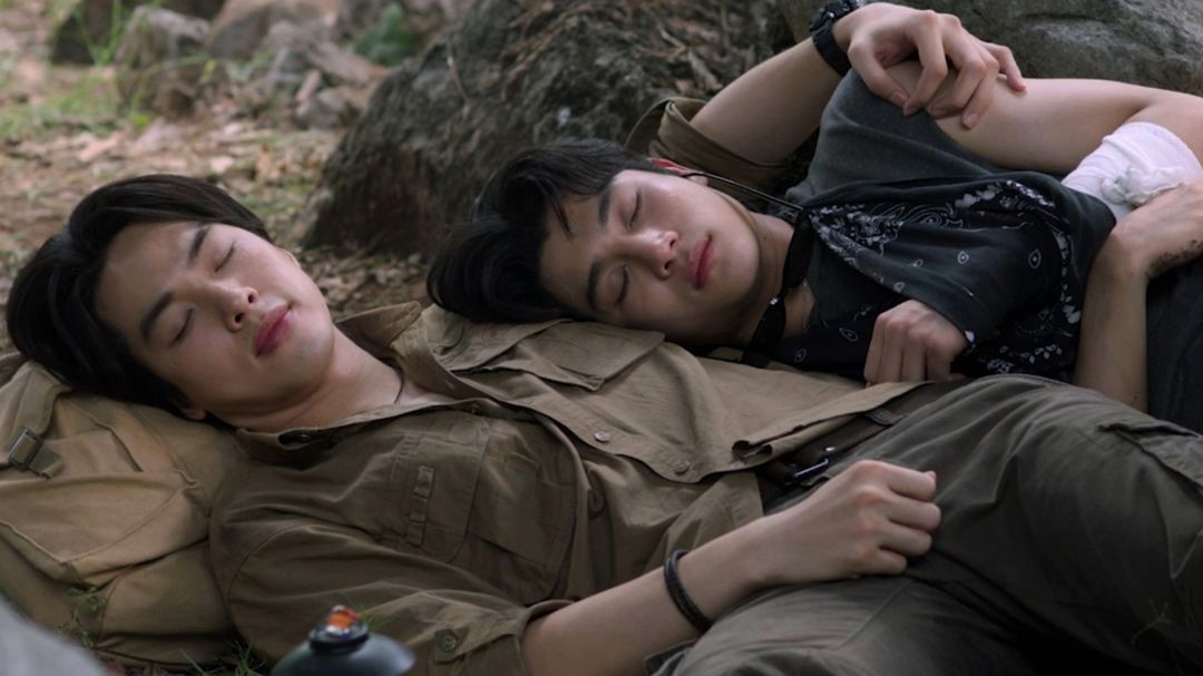 ฟินกลางป่า ‘อู๋’ ช่วยชีวิต ‘องศา’ เจอไล่ล่า นอนซุกอกทั้งคืน!