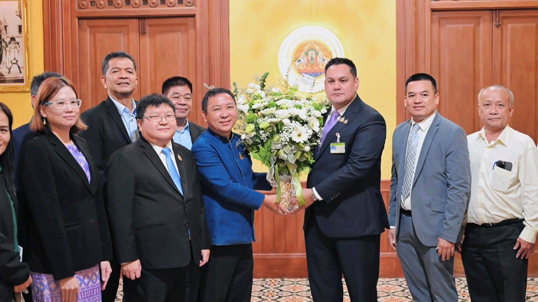 อธิบดีกรมปศุสัตว์ ให้การต้อนรับ รมช.อามินทร์ และคณะ เข้าตรวจเยี่ยมและติดตามผลการดำเนินงานของกรมปศุสัตว์