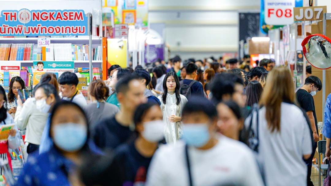 สุดปัง!‘มหกรรมหนังสือฯ’เปิดแค่ 2 วัน คนแห่ร่วมงานล้นหลาม มัดรวมโปรโมชั่นเด็ด โดนใจสายอ่าน
