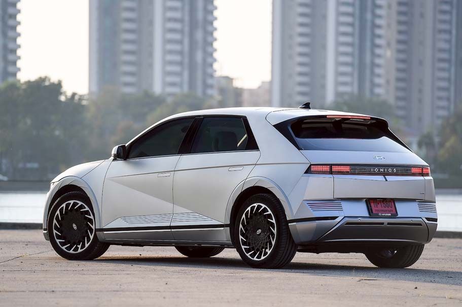 ฮุนได โปรแรง! IONIQ 5  ลดสูงสุด 6.7 แสนบาท