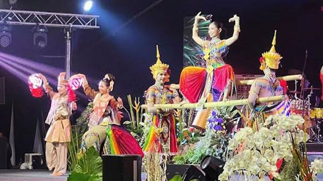 มรภ.สงขลา ผนึกกำลัง มทร.ศรีวิชัย  นำ นศ.นาฏศิลป์ เผยแพร่การแสดง