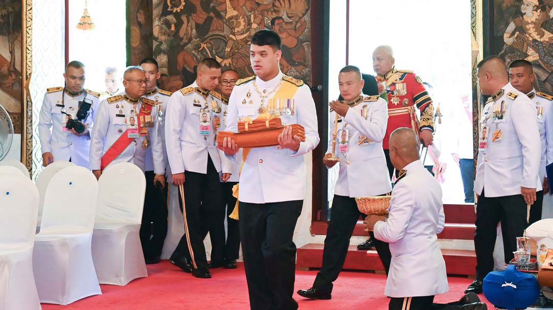 ‘เจ้าฟ้าทีปังกรรัศมีโชติ’เสด็จแทนพระองค์ ไปในการพระราชพิธีทรงบำเพ็ญพระราชกุศลถวายผ้าพระกฐิน