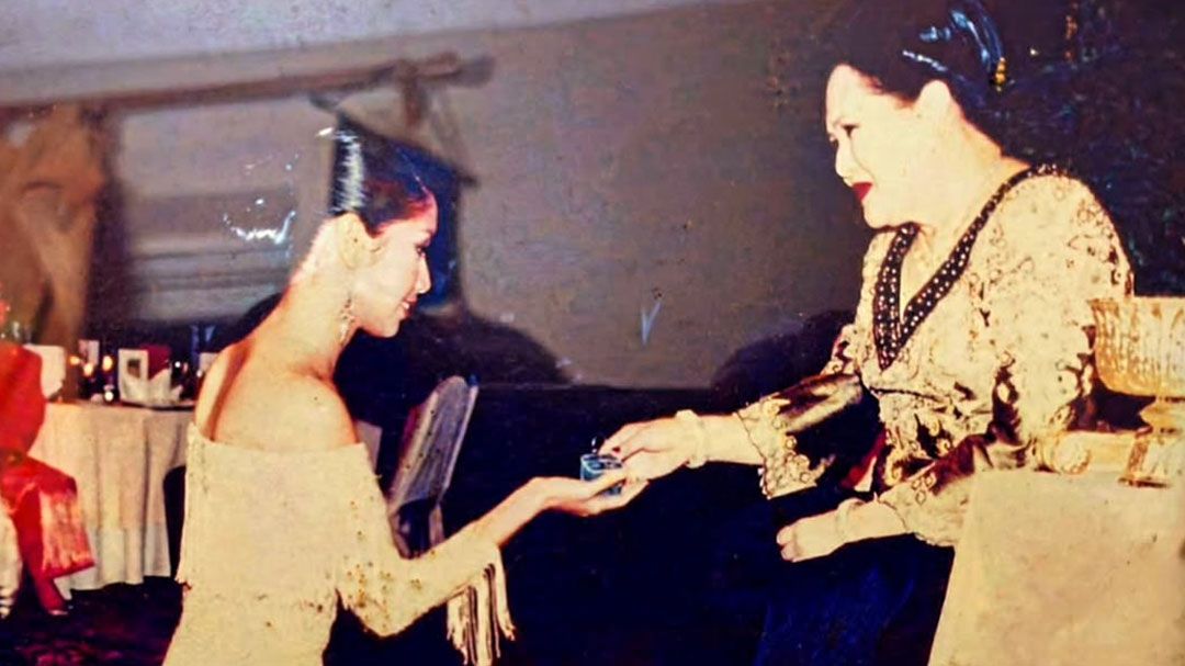 'เบนซ์ พรชิตา'สุดซาบซึ้งใจ มีโอกาสถวายงาน'สมเด็จพระพันปีหลวง'