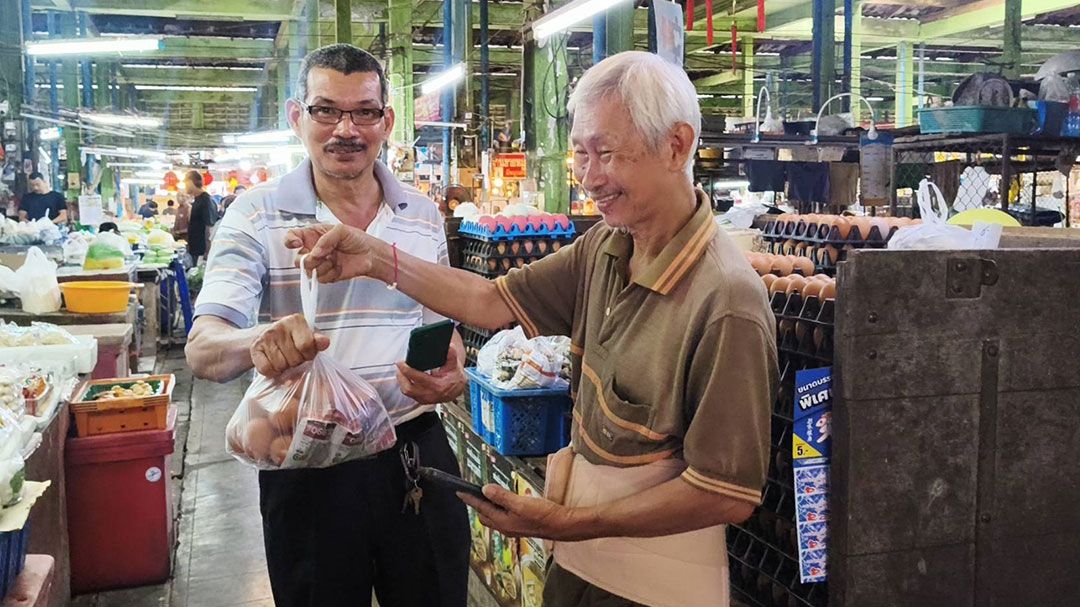 วันแรก “คนละครึ่งพลัส” คึก ปชช.ควักสิทธิ์ ซื้อไข่ยกแผง