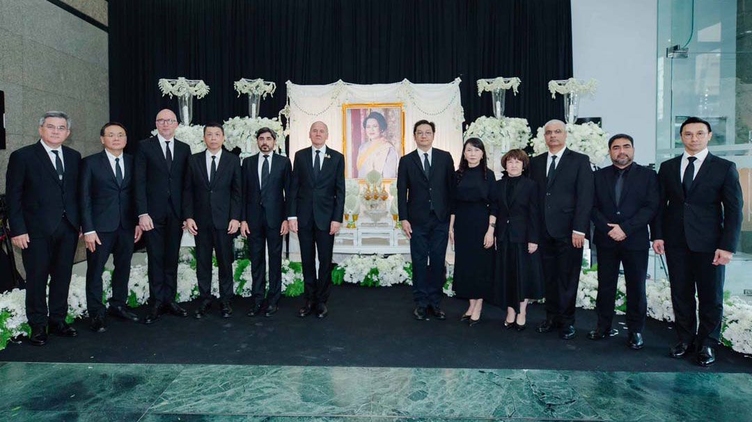 'ทรู คอร์ปอเรชั่น'ร่วมแสดงความอาลัย และสำนึกในพระมหากรุณาธิคุณอันหาที่สุดมิได้ แด่'สมเด็จพระพันปีหลวง'