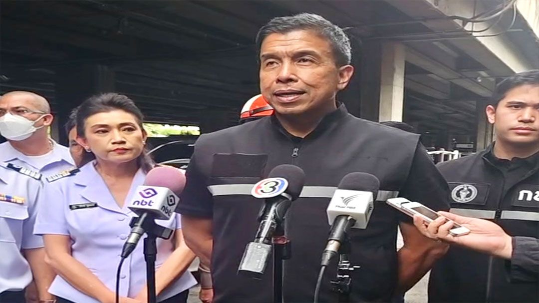 ‘ชัชชาติ’ นำทีมตรวจลุยตรวจควันดำอู่รถเมล์-สองแถว เริ่มใช้มาตรการเข้มรับมือฤดูฝุ่น