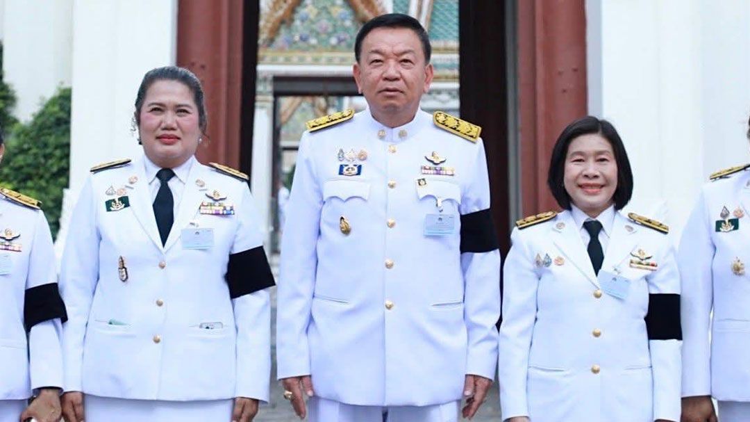 อธิบดีกรมฝนหลวงและการบินเกษตร ร่วมเฝ้า ฯ ในพระพิธีธรรมสวดพระอภิธรรมพระบรมศพ สมเด็จพระพันปีหลวง