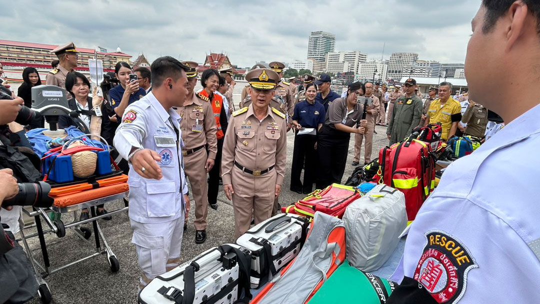 ทัพเรือ ตั้งศูนย์ช่วยเหลือผู้ประสบภัยทางน้ำ เฝ้าระวังแม่น้ำเจ้าพระยา ช่วงลอยกระทงคืนนี้