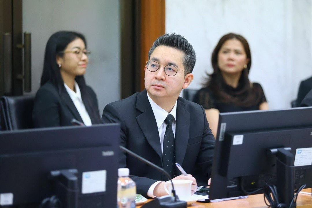'อธิบดีกรมการข้าว' ร่วมประชุมรับฟังการนำเสนอโครงการปลูกต้นยูคาลิปตัสบนคันนา สร้างรายได้เพิ่ม