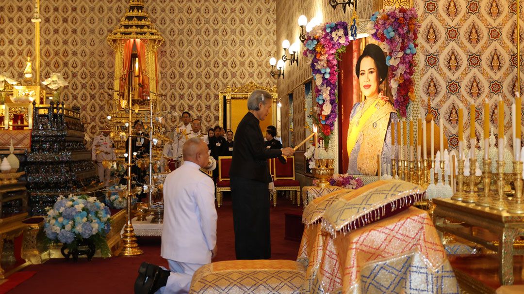 กำหนดถวายสักการะพระบรมศพ พระพันปีหลวง 4ช่วงเวลา-8โมงเช้าจนถึง3ท่ม เริ่ม9พ.ย.ณ.พระที่นั่งดุสิตฯ