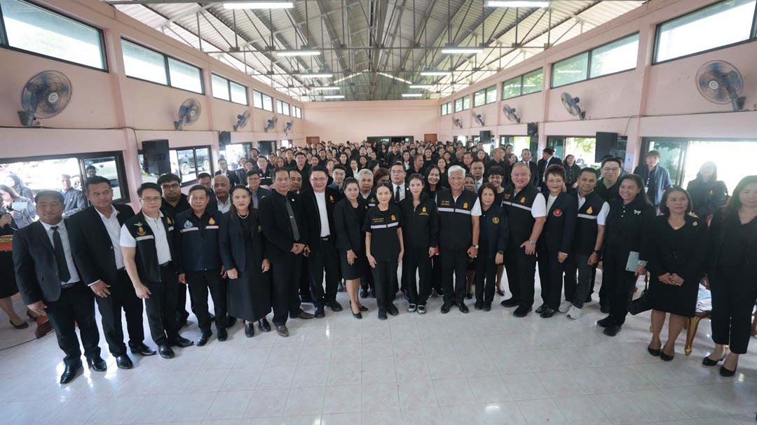 ‘นฤมล’บุกพัทลุง ขับเคลื่อน‘เรียนดี มีคุณธรรม’ แก้หนี้ครู 1 แสนล้าน ลดภาระงาน