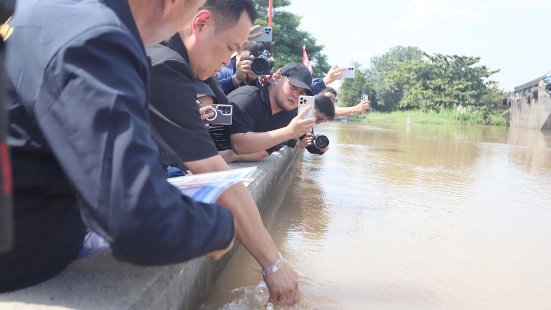 ‘นายกฯ’ยันรัฐบาลไม่ทอดทิ้งชาวบ้านน้ำท่วม เตรียมงบจ่ายชดเชยรายเดือนพื้นที่รับน้ำจนกว่าน้ำลด