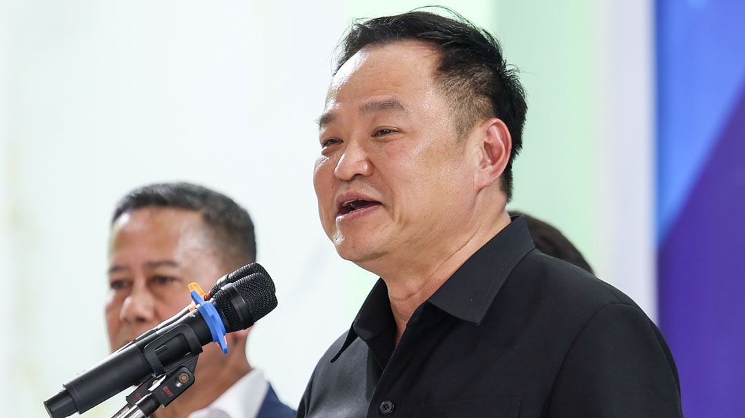 นายกฯย้ำยึดก.ม. เชือด‘ชนนพัฒฐ์’ เกี่ยวข้องเว็บพนัน ปัดเคลียร์‘ธรรมนัส’