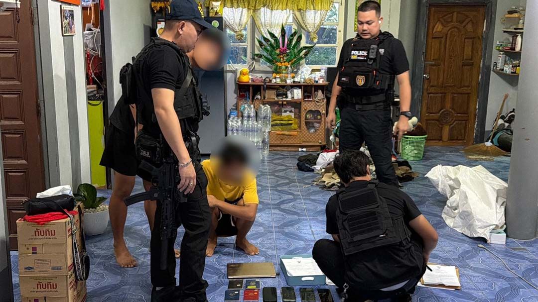 ทลายแก๊งหลอกทำบัตรแรงงานต่างด้าว พบเงินหมุนเวียนกว่า 50 ล้าน