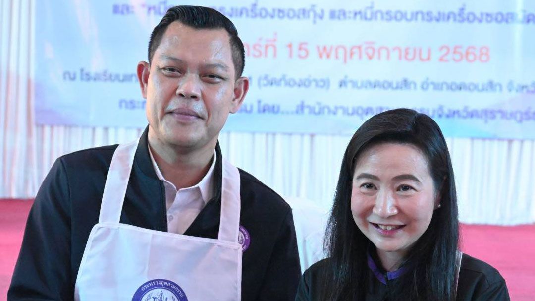 'ธนกร'ลุยสุราษฎร์ฯ เปิดคอร์สสร้างอาชีพ ปลุกเศรษฐกิจฐานรากภายใต้โมเดล ฝ่า-ฟัน-ดึง-ดัน