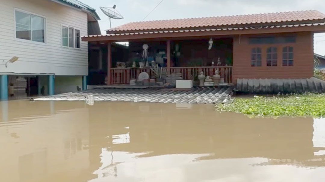 กรุงเก่าอ่วมหนัก 6หมื่นครัวยังจมบาดาล ชุมชนอุทัยธานีน้ำเริ่มเน่า