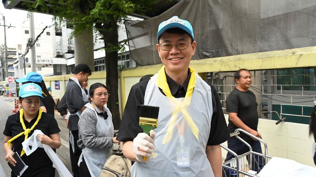 รพ.เจริญกรุงประชารักษ์จัดกิจกรรมจิตอาสาเฉลิมพระเกียรติ 'CKP. ทำดีแต้มสีเติมฝัน'